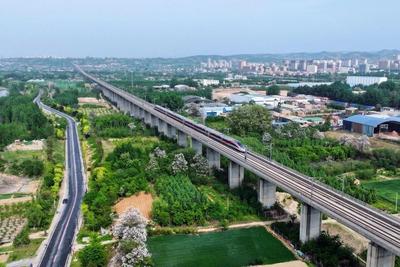 全國(guó)鐵路今天預(yù)計(jì)發(fā)送旅客1995萬(wàn)人次 這些線路仍有余票