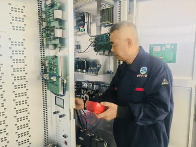 王大軍：他把最好的時光留給了山間的電波