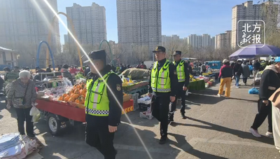 賽罕區(qū)城管局為流動(dòng)攤販、市民就近規(guī)劃便民市場(chǎng)