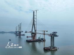 浙江舟山：青龙门特大桥建设如火如荼