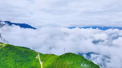 治愈！云海漫山巒 風(fēng)車入畫來