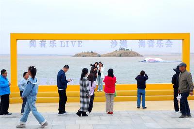 “五一”假期烏海市累計(jì)接待國(guó)內(nèi)游客41.1萬(wàn)人次