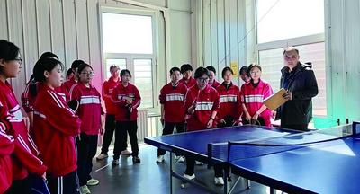 察右前旗：568件器材跨山海 公益捐贈(zèng)為鄉(xiāng)村學(xué)子鋪就“陽(yáng)光運(yùn)動(dòng)場(chǎng)”