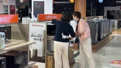 消費(fèi)市場(chǎng)暖意濃！一季度，阿拉善盟社會(huì)消費(fèi)品零售總額達(dá)13.6億元