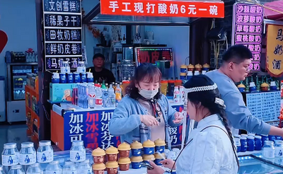 五一期間快來(lái)塞上老街旅游休閑街區(qū)打卡
