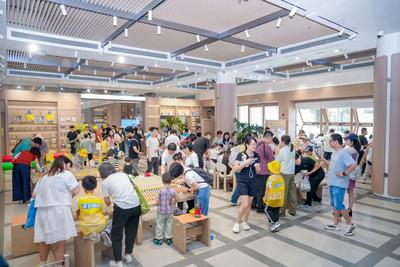 席卷全國(guó)20余城的藍(lán)色行動(dòng)，從一個(gè)塑料瓶的“新生”開(kāi)始