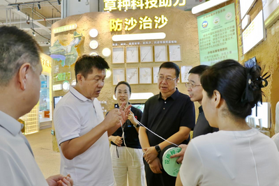 榆林市林业和草原局考察调研蒙草集团 深化草业科技创新与生态治理合作
