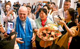 殷玉珍与“赛考斯”重逢