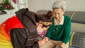 “五边服务”绘就阿拉善老年人幸福新图景
