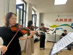 老有所乐 呼和浩特老人晚年生活多姿多彩