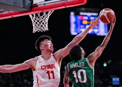中国男篮战胜沙特队 晋级亚运会半决赛