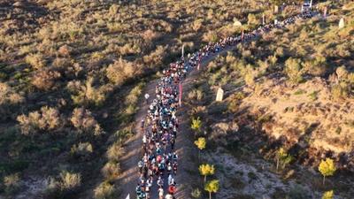 千人齐聚！XTERRA 阿拉善越野挑战赛在腾格里沙漠火热开赛