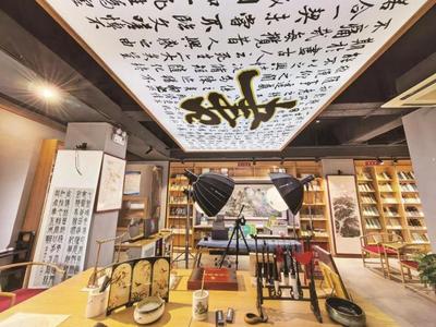不是只有文创，转型后的书店还有……